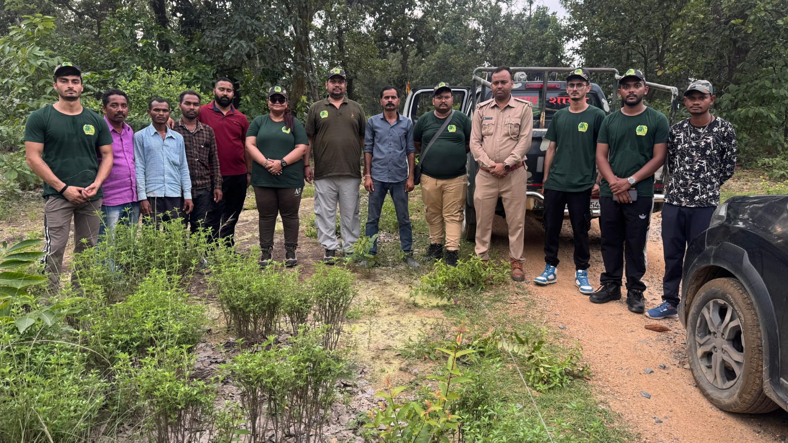 Full deployment team with forest officers during daylight survey